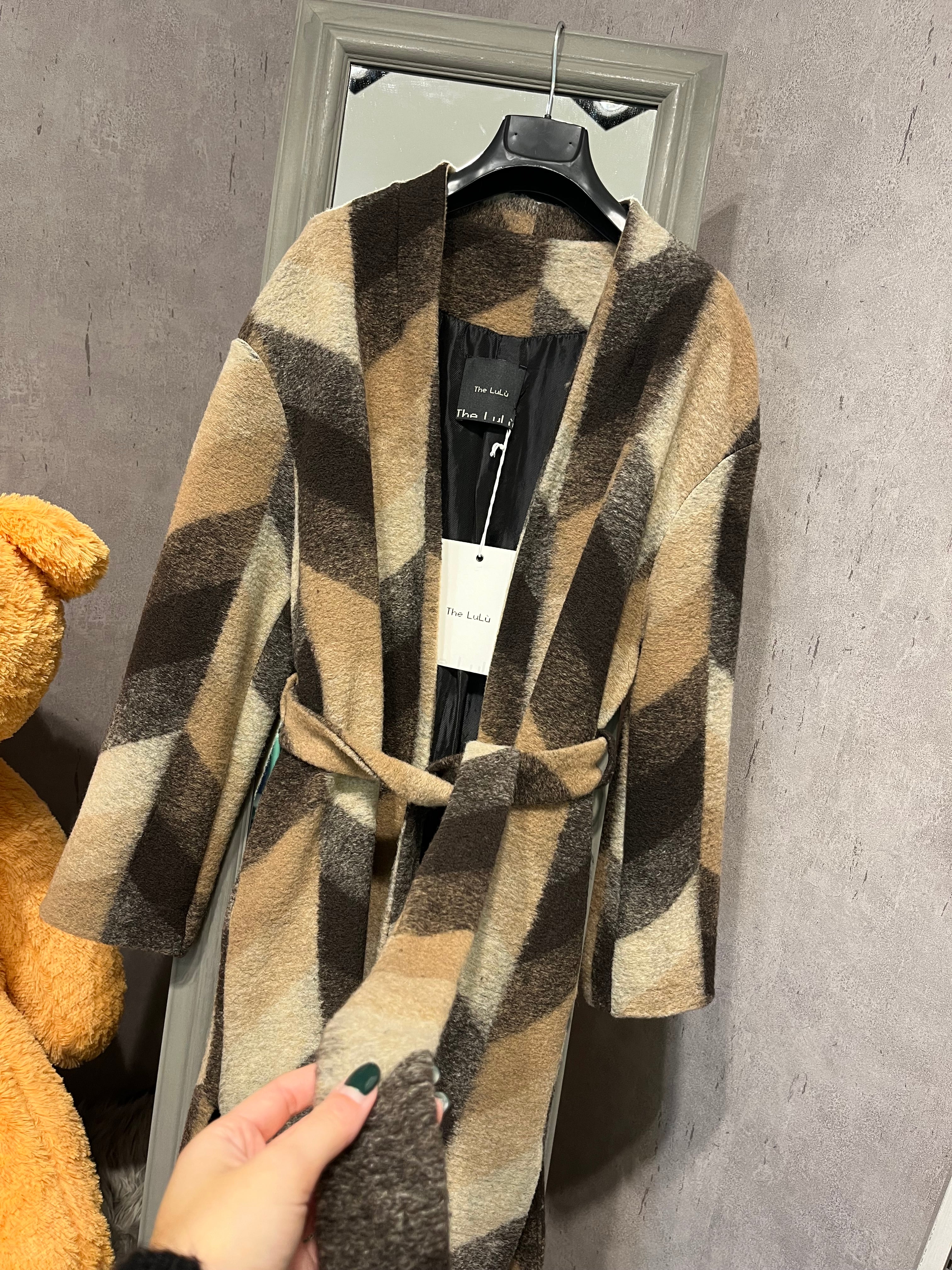 Cappotto a vestaglia con cintura