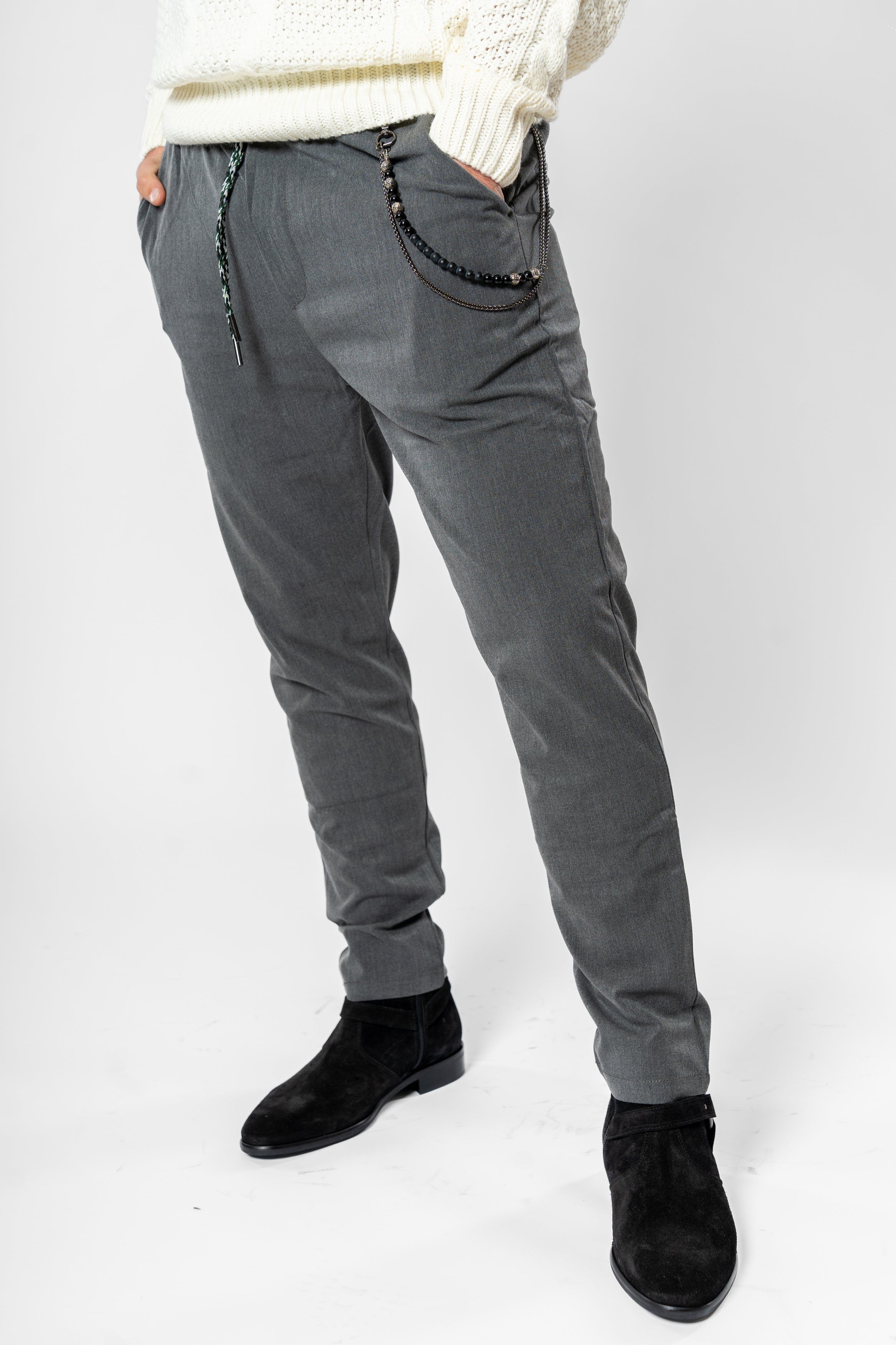 Pantalone carrot grigio