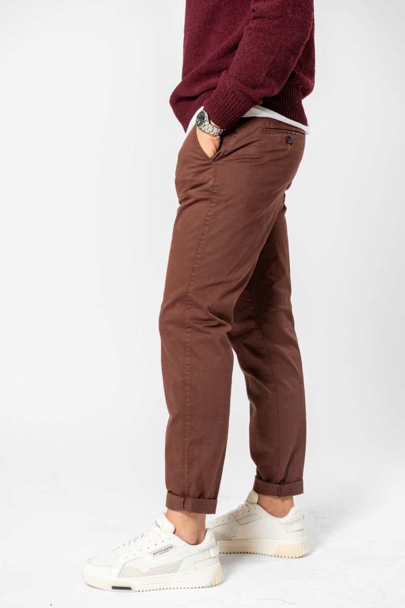 Pantalone chinos marrone