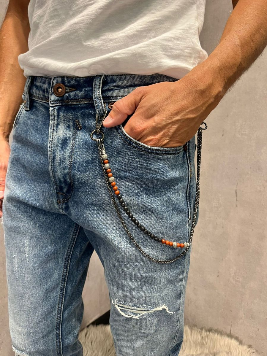 Denim strappato