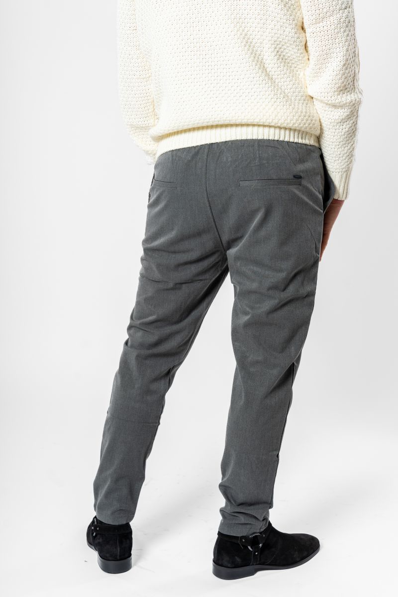 Pantalone carrot grigio