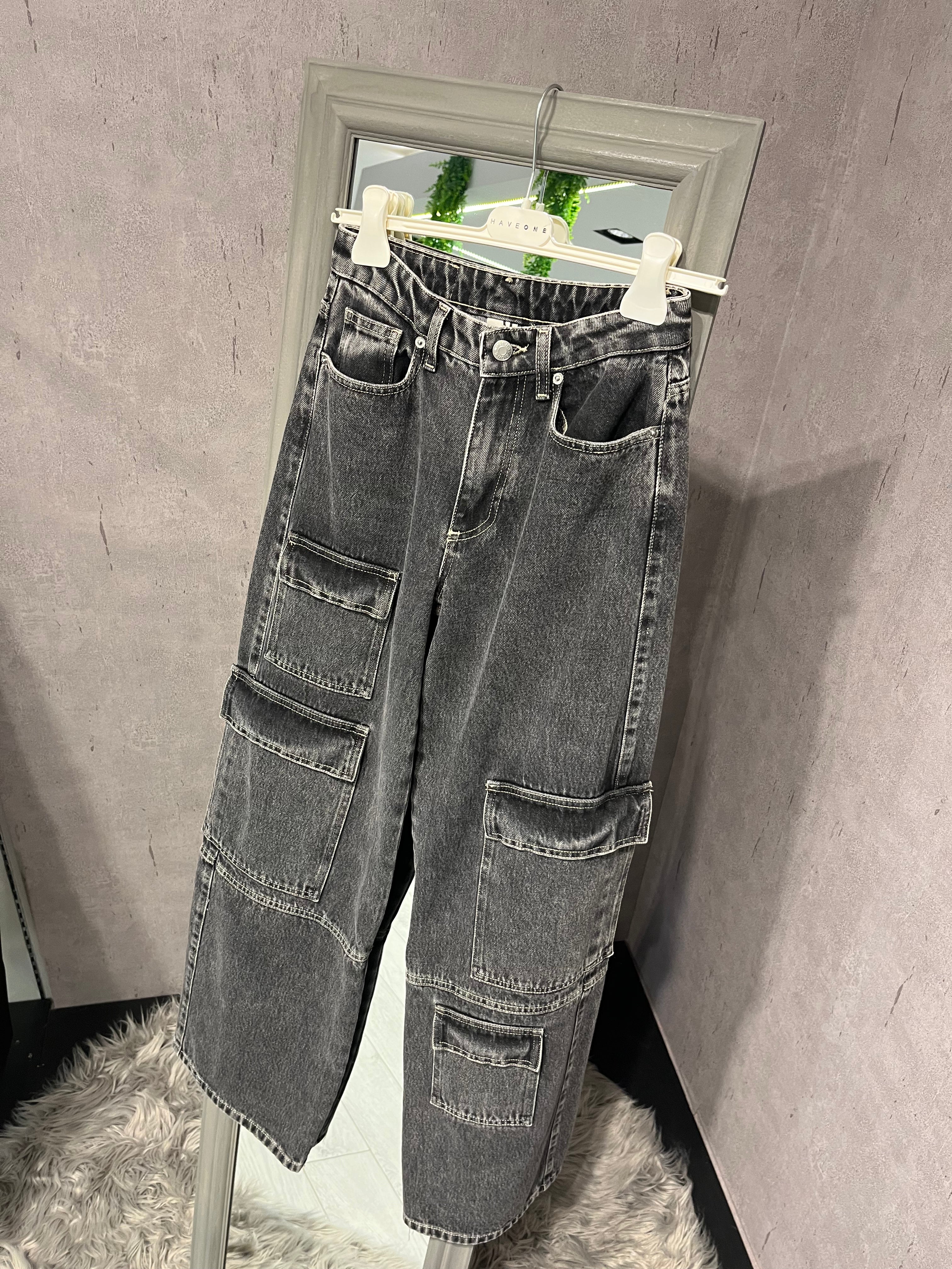 Jeans cargo grigio