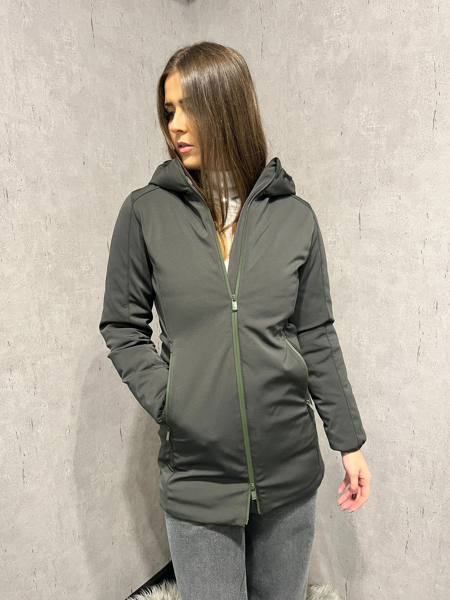 Parka verde army con cappuccio